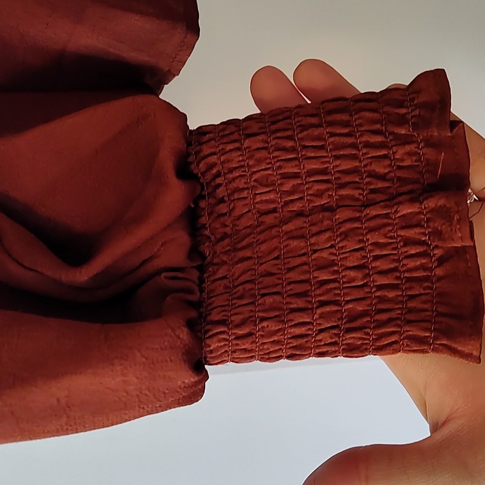 Rust colored blouse - Picture 3 of 5